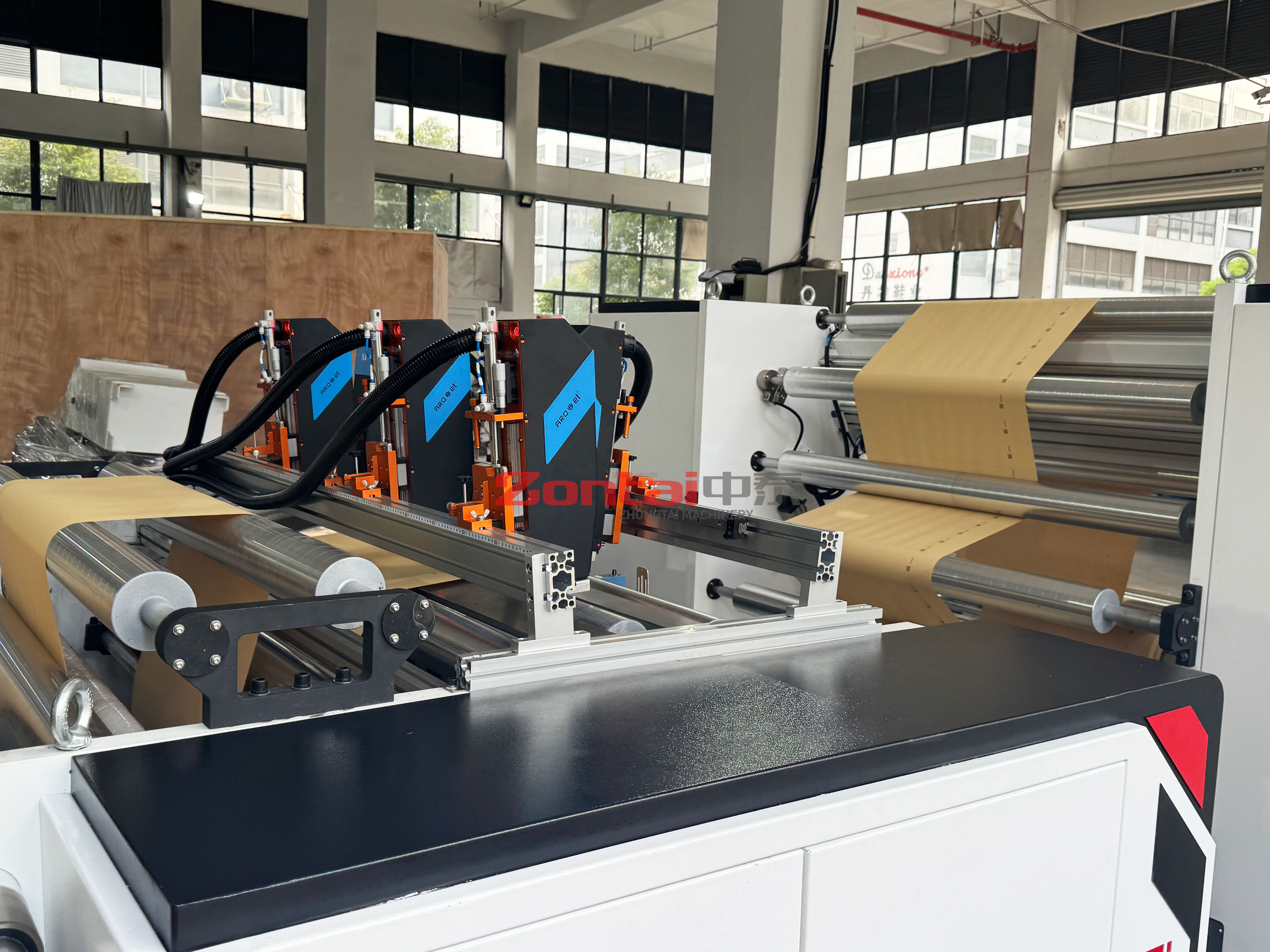 Zontai High Speed Rewinder Machine with Inkject Printing, Barcode Printing