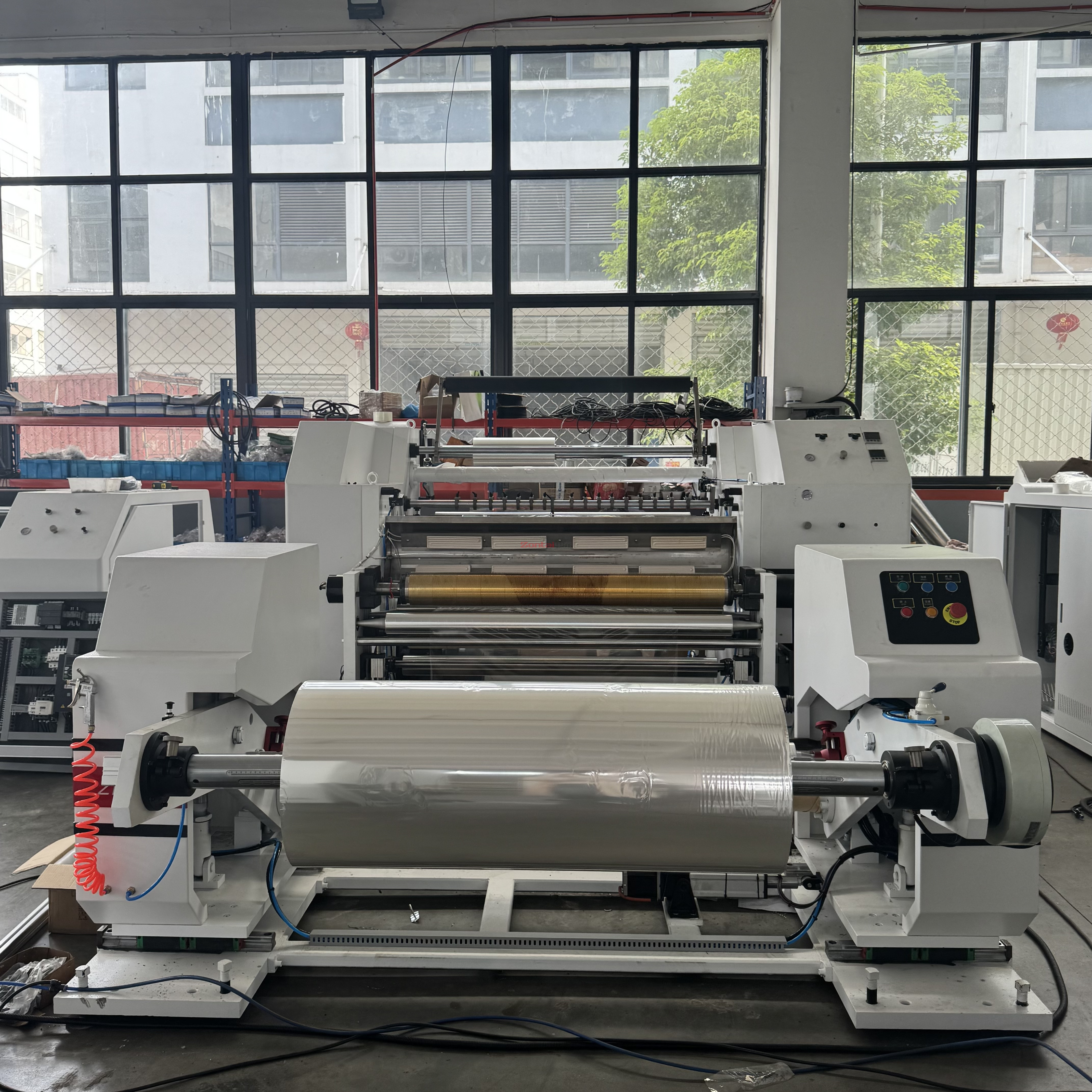 Zontai Heat Perforation Horizontal Automatic Computer-Controlled Cutting Machine